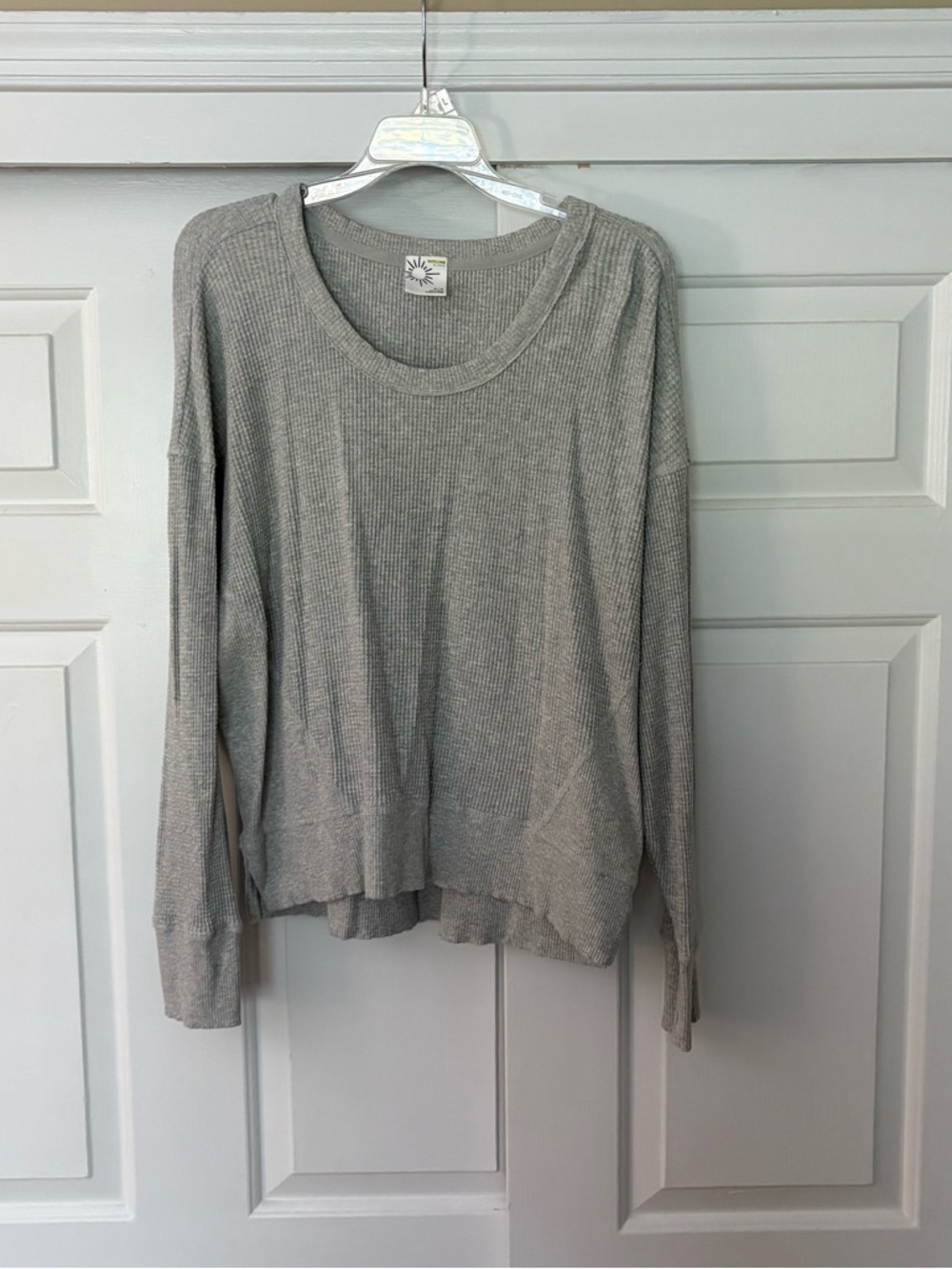 Light Gray Women's Waffle-Knit Long Sleeve Pullover Sweatshirt